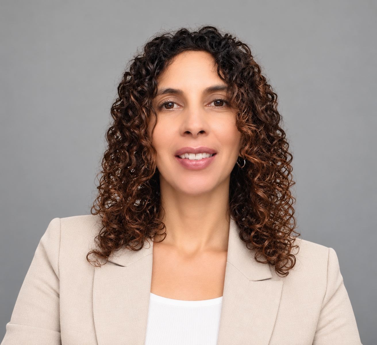 Retrato profesional de Milena Herrera